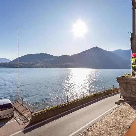 Rodrigo 1 Lakeside Апартаменты *